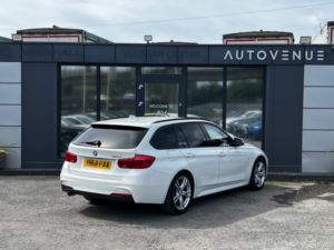 2019 BMW 3 Series 2.0 318d M Sport Touring 5dr Diesel Auto Euro 6 (s/s) (150 Ps) in White — image 3