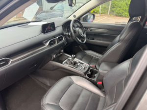 2018 Mazda Cx-5 2.0 Skyactiv-G Sport Nav+ in Grey — image 2