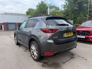 2018 Mazda Cx-5 2.0 Skyactiv-G Sport Nav+ in Grey — image 4