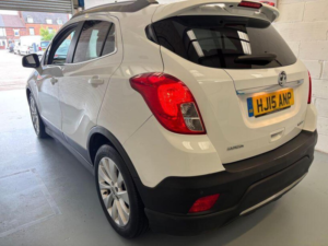 2015 Vauxhall Mokka 1.4i Turbo Se 2WD Euro 6 (s/s) 5dr in White — image 4