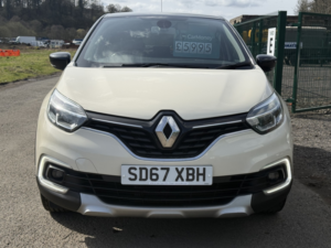 2017 Renault Captur 0.9 Dynamique S Nav Tce 90 in White — image 2