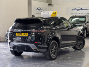 2019 Land Rover Range Rover Evoque 2.0 D150 R-Dynamic in Black — image 5