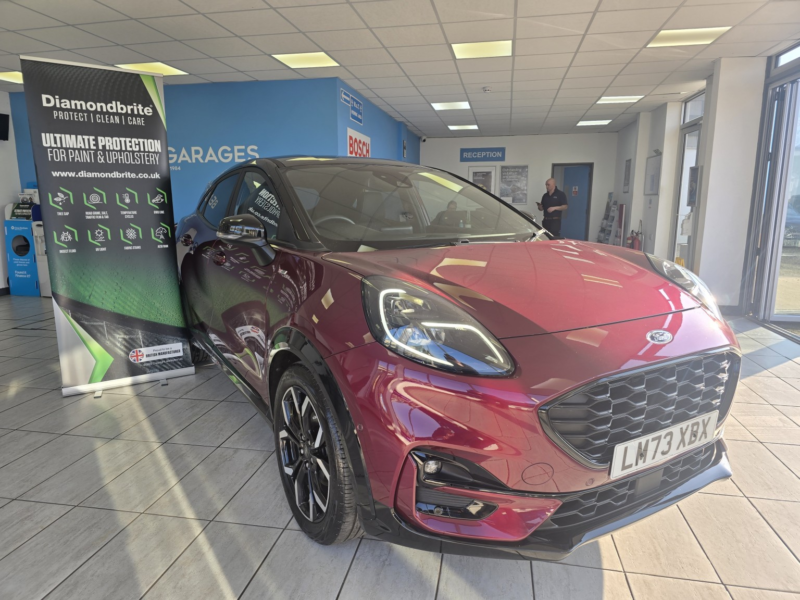2023 Ford Puma Vivid Ruby Edition 1.0l Ecoboost Mhev in Red — image 1