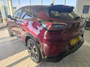 2023 Ford Puma Vivid Ruby Edition 1.0l Ecoboost Mhev in Red — image 5