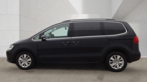 2015 Volkswagen Sharan 2.0 Tdi Bluemotion Tech Se in Black — image 6