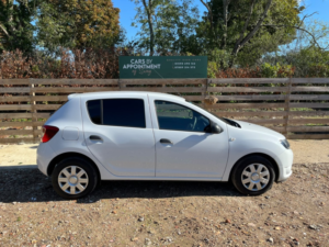 2016 Dacia Sandero 1.2 Ambiance 1.2 16v 75 in White — image 3