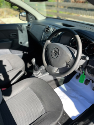 2016 Dacia Sandero 1.2 Ambiance 1.2 16v 75 in White — image 6