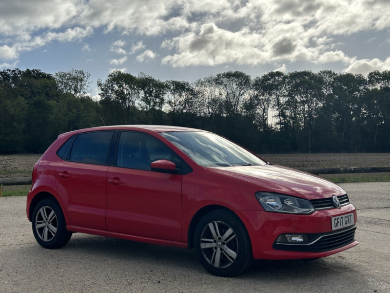 2017 Volkswagen Polo 1.2 Tsi Bluemotion Tech Match Edition in Red — image 1