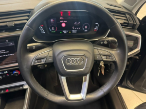 2021 Audi Q3 2.0 Tdi 35 Sport SUV 5dr Diesel S Tronic Euro 6 (s/s) (150 Ps) in Blue — image 3