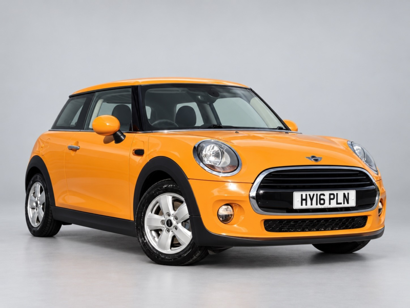 2016 MINI Hatch 1.5 Cooper 3-Door Hatch in Orange — image 1