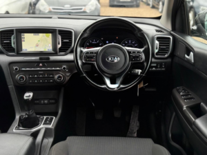 2016 Kia Sportage 1.6 Gdi 2 Euro 6 (s/s) 5dr in Black — image 2