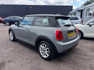 2017 MINI Hatch 1.5 Cooper Euro 6 (s/s) 3dr in Grey — image 2
