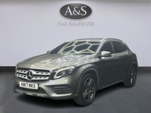 2017 Mercedes-Benz Gla 2.1 Gla220d Amg Line in Grey — image 5