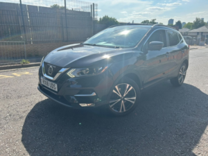 2018 Nissan Qashqai 1.2 Dig-T N-Connecta in Black — image 2