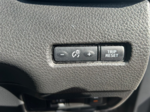 2018 Nissan Qashqai 1.2 Dig-T N-Connecta in Black — image 3