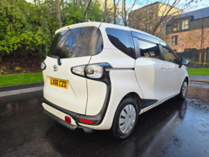 2016 Toyota Sienta in Other — image 6