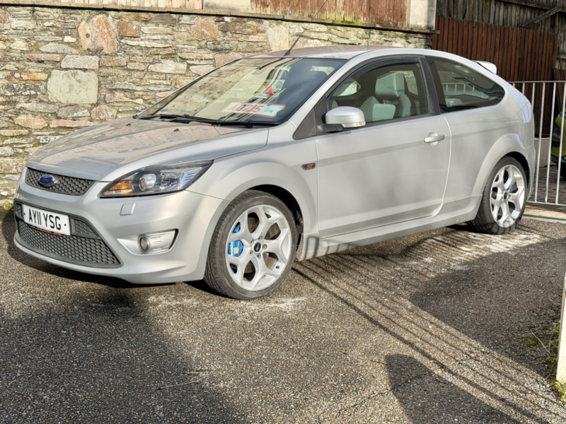 2011 Ford Focus 2.5 Siv St-2 in Silver — image 1