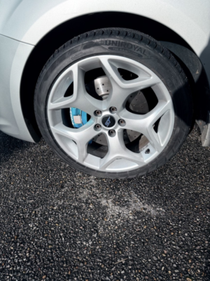 2011 Ford Focus 2.5 Siv St-2 in Silver — image 4