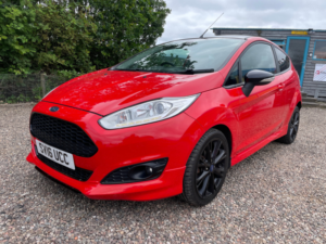 2016 Ford Fiesta 1.0t Ecoboost Zetec S Hatchback 3dr Petrol Manual Euro 6 (s/s) (140 Ps) in Red — image 2