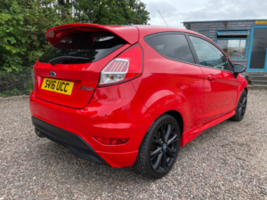 2016 Ford Fiesta 1.0t Ecoboost Zetec S Hatchback 3dr Petrol Manual Euro 6 (s/s) (140 Ps) in Red — image 3