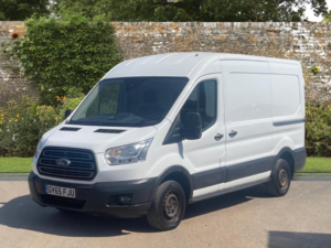2015 Ford Transit 2.2 Tdci 290 Trend Fwd L2 H2 Euro 5 (s/s) 5dr in White — image 2