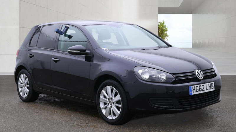 2012 Volkswagen Golf 1.6 Tdi Match in Black — image 1