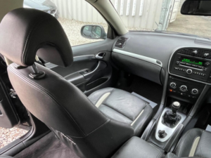 2010 Saab 9-3 1.9 Ttid Aero Euro 4 4dr in Black — image 3