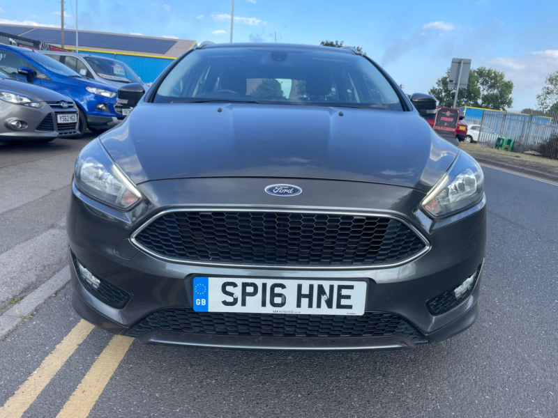 2016 Ford Focus 1.5 Tdci Zetec S Estate 5dr Diesel Manual Euro 6 (s/s) (120 Ps) in Grey — image 1