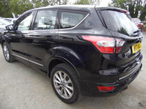 2017 Ford Kuga 2.0 Tdci Vignale AWD Euro 6 (s/s) 5dr in Black — image 4