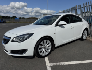 2015 Vauxhall Insignia Elite Nav 2.0 Cdti in White — image 2
