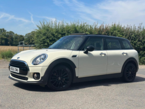2015 MINI Clubman 1.5 Cooper Euro 6 (s/s) 6dr in White — image 4