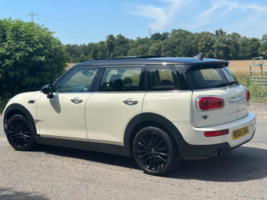 2015 MINI Clubman 1.5 Cooper Euro 6 (s/s) 6dr in White — image 6