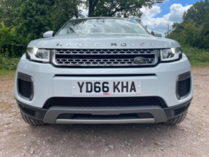 2016 Land Rover Range Rover Evoque 2.0 Td4 Se Auto 4WD Euro 6 (s/s) 5dr in White — image 5