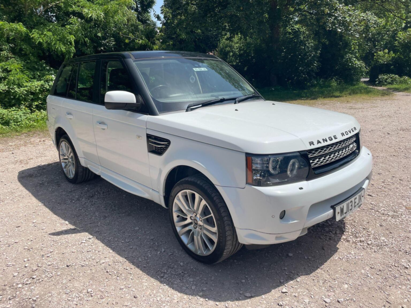 2013 Land Rover Range Rover Sport 3.0 Sd V6 Se Auto 4WD Euro 5 5dr in White — image 1