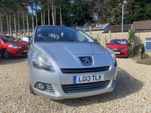 2013 Peugeot 5008