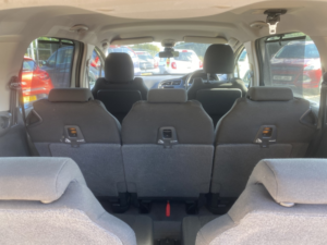 2013 Peugeot 5008 1.6 Hdi Active in Silver — image 5