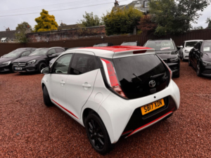 2017 Toyota Aygo 1.0 Vvt-I X-Press Euro 6 5dr in White — image 4