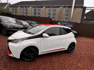 2017 Toyota Aygo 1.0 Vvt-I X-Press Euro 6 5dr in White — image 6