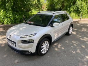 2017 Citroen C4 Cactus 1.2 Puretech W Euro 6 (s/s) 5dr in White — image 5