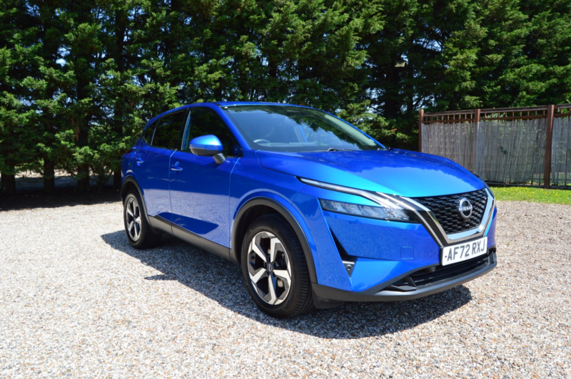 2022 Nissan Qashqai 1.3 Dig-T Mhev N-Connecta in Blue — image 1