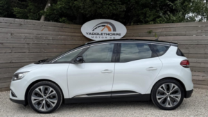 2017 Renault Scenic 1.5 Dynamique Nav Dci 110 in White — image 2