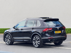 2018 Volkswagen Tiguan 2.0 Tdi R-Line SUV 5dr Diesel DSG Euro 6 (s/s) (150 Ps) in Black — image 5