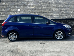 2017 Ford C-Max 1.0 Grand C-Max Titanium X T 5dr in Blue — image 4
