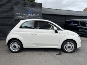 2014 Fiat 500 1.2 500 1.2 Lounge in White — image 2