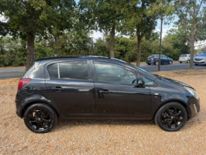 2013 Vauxhall Corsa 1.2 16v Sxi Hatchback 5dr Petrol Manual Euro 5 (a/c) (85 Ps) in Black — image 2