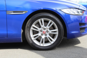 2018 Jaguar Xe 2.0 I Gpf Prestige in Blue — image 4