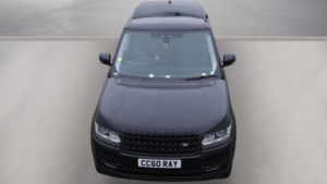 2017 Land Rover Range Rover 3.0 Td V6 Vogue Se in Black — image 4
