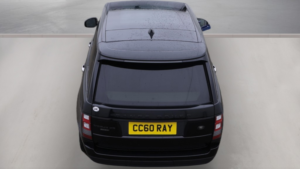 2017 Land Rover Range Rover 3.0 Td V6 Vogue Se in Black — image 6