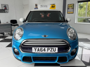 2015 MINI Hatch 1.5 Cooper Auto Euro 6 (s/s) 5dr in Blue — image 2