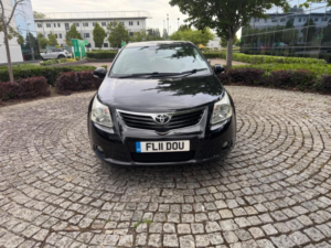 2011 Toyota Avensis 1.8 V-Matic Tr Multidrive Euro 5 4dr in Black — image 2